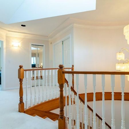 3 Private, Spacious, Bright Rooms In A Gorgeous House 뉴웨스트민스터 외부 사진