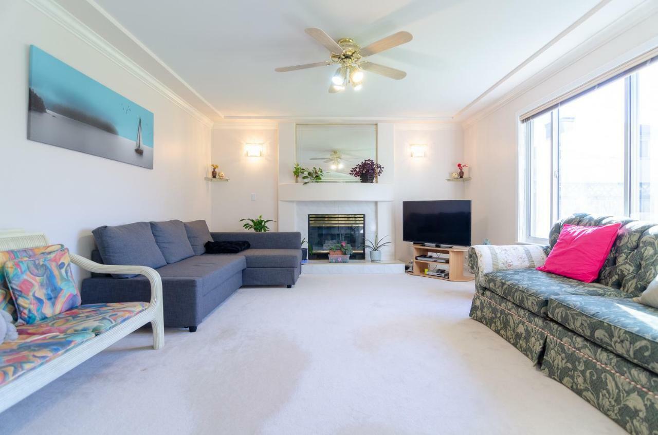 3 Private, Spacious, Bright Rooms In A Gorgeous House 뉴웨스트민스터 외부 사진